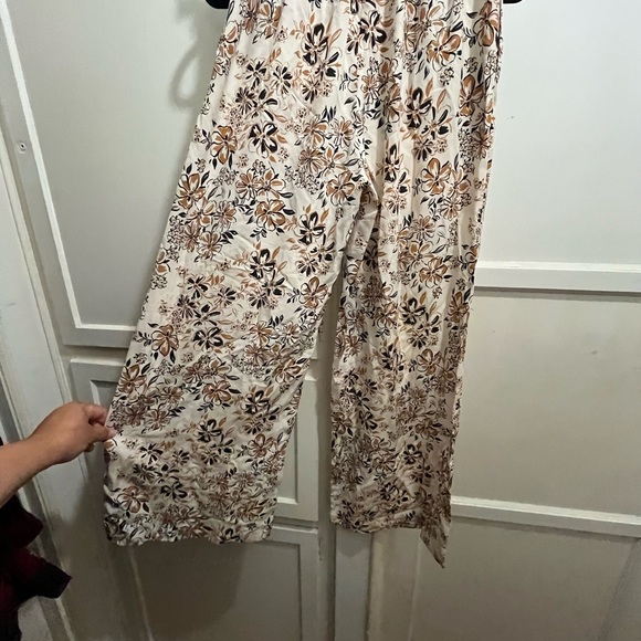 The Westside island oasis silk hi waist pants size Small - Picture 8 of 14
